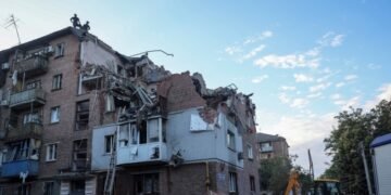 РФ вновь нанесла бомбовый удар по Харькову: как минимум, 6 раненых
