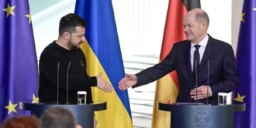Зеленский прибыл в Германию для встречи с Шольцем
