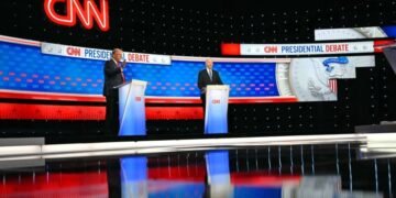 Украинские эксперты – о первых президентских дебатах