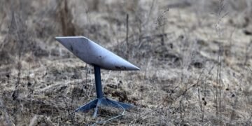 Starlink Mini: способна ли новинка от SpaceX изменить ситуацию на фронте в Украине?
