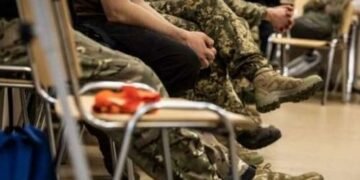 Чи можуть вручити повістку до 25 років: відповідь юриста