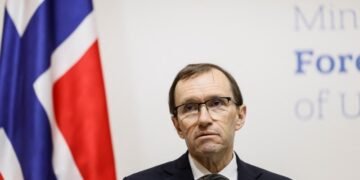 Глава МИД Норвегии: Украина имеет право наносить ответные удары по российской территории