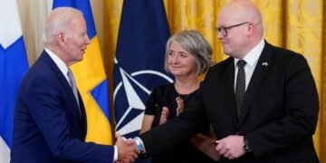 Посол Финляндии в США: «Дешевле остановить Путина сейчас и в Украине, чем ждать, что он сделает дальше и с кем»