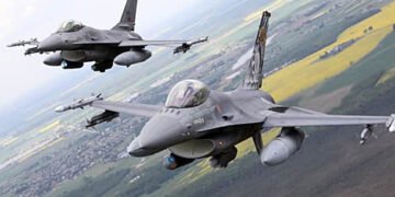 “Пробна партія”: експерт пояснив, коли F-16 будуть в Україні й чи посилять вони ППО