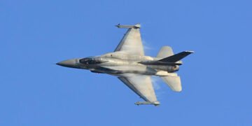 Жодна країна не переходила на F-16 так швидко: експерт розкрив основні проблеми