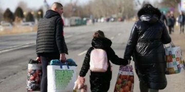 В ЕС началась тотальная проверка украинских беженцев: кого могут лишить выплат