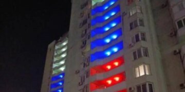 “Мы как тряпка для быка”, – жители Новороссийска вдруг испугались своего триколора. ФОТО