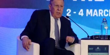 Лавров пригрозил США “ответом” за помощь ВСУ