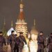 Россиянин прошелся по Москве в футболке “Я против Путина”: полицейские доведены до психушки. ФОТО