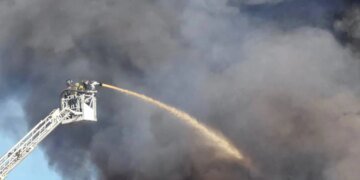 В Московской области РФ вспыхнул масштабный пожар. ВИДЕО
