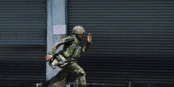 Контрактник РФ застрелил троих сослуживцев и сбежал с оружием