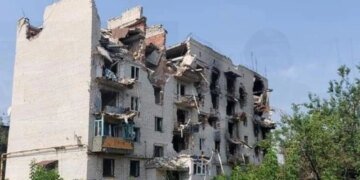Что делать, если вы оказались под руинами: инструкция от спасателей