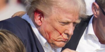 “Услышал свист, выстрелы”, – пуля, пролетевшая в сантиметре от виска Трампа, попала на ФОТО, ВИДЕО