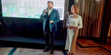 Попадья Львова-Белова, которую разыскивает Гаага,  бросила мужа и всех детей и сбежала с олигархом