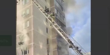 В российском Ульяновске рванула и сгорела многоэтажка: есть погибшие. ВИДЕО