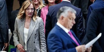 Погляд Мелоні на Орбана “розірвав” мережу: фото з саміту НАТО стало вірусним