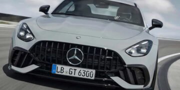 Понад 600 сил і 3,2 с до сотні: представлено екстремальний суперкар Mercedes. ФОТО