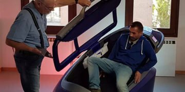 “Капсула самогубця”: перша людина вже готова покінчити з життям у цьому пристрої