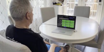 ChatGPT интегрировали в мозговой имплант