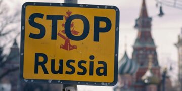 Росіян відправляють на війну проти України, а на їхні місця масово завозять працівників з Африки