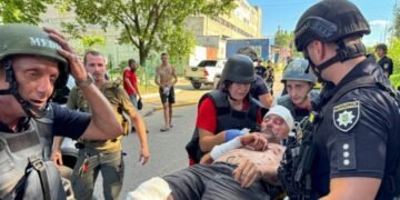 Войска РФ вновь обстреляли Харьков и Киев. Среди раненых – 8-месячный ребенок