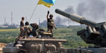 Росія швидко просувається на Донбасі, пробиваючи “шпарини” в обороні ЗСУ, – NYT