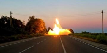 Украинские ВВС повредили еще один стратегически важный мост в Курской области