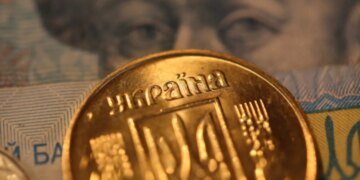 НБУ выводит из обращения банкноты: какие гривни подлежат изъятию и обмену