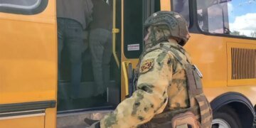 Часть эвакуированных из Курской области людей оккупанты разместят в Запорожской области