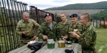 Насадили голову на пику:  в Курской области морпехи РФ казнили военного ВСУ