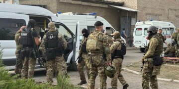 Бунт в российской колонии: спецназ убил бунтовщиков, среди заложников есть погибшие