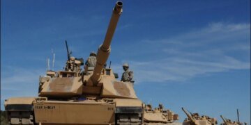 США поставили Украине танки Abrams без современной брони, но ВСУ нашли выход, – BI