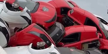 У США виявили величезне кладовище новеньких електрокарів. ФОТО. ВІДЕО