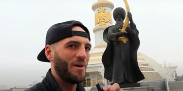 “Найдивніша країна у світі”: блогер поділився враженнями від подорожі безлюдною столицею Туркменістану. ВІДЕО