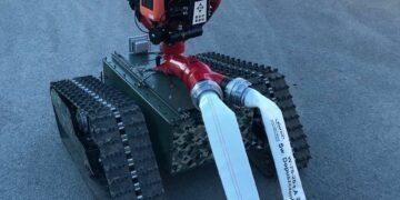 ВСУ получили первого робота-пожарного для эксплуатации при разминированиях