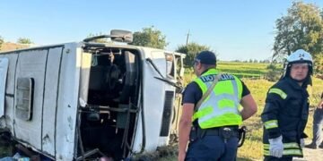 У Хмельницькій області перекинувся автобус з дітьми, є загиблі