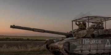 Россия сообщила о разрушении моста через реку Сейм в Курской области