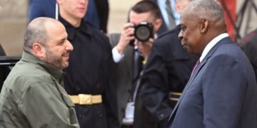 Министры обороны США и Украины обсудили предстоящую встречу в Рамштайне