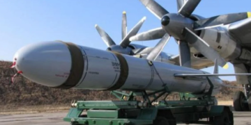 Росія вперше вдарила по Києву ракетою з касетною частиною, – експерт
