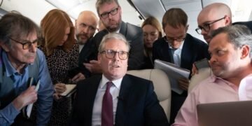 Кир Стармер: конфликт с Украиной начала Россия, и она может прекратить его сию минуту