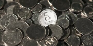 Заміна радянських «копійок» на українські «шаги»: чи обернеться це мільйонними витратами?