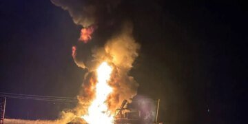 В России на газопроводе в Оренбургской области внезапно вспыхнул пожар