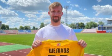Украинский голкипер переплыл Тису, чтобы заключить контракт с клубом в Беларуси