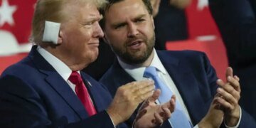 Нейтралитет и уступка России: у Трампа раскрыли “мирный план”. ВИДЕО