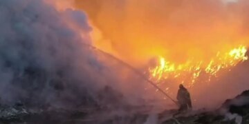 Пожар в Нижегородской области РФ: дым виден в 50 км от эпицентра