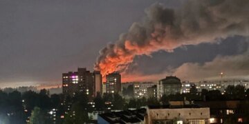 У російському Ярославлі вибухнув склад з паливом і мастилами. ФОТО