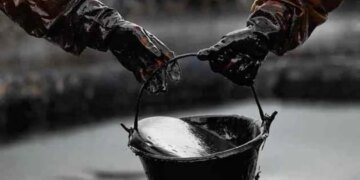 У России решено отобрать нефтяные деньги: кто точит нож для спины Путина