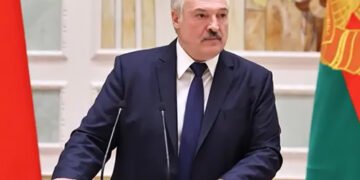 Лукашенко слідом за Путіним почав погрожувати НАТО “ядеркою”