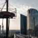 Заради світового рекорду: новий Nissan Qashqai 2024 із водієм скинули з висоти 65 м. ВІДЕО