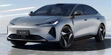 Новий електромобіль Chery стане альтернативою Tesla Model 3 за ціною “Дастера”